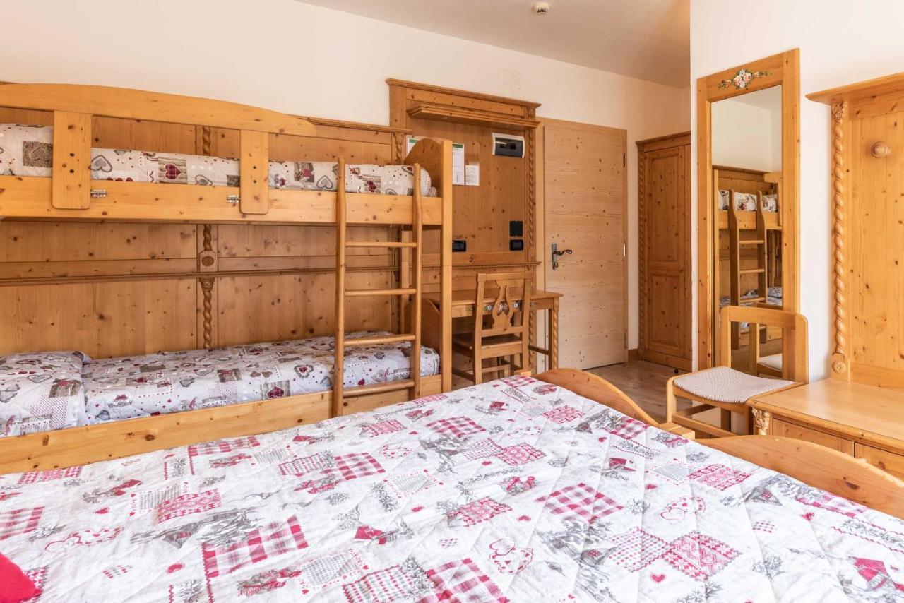 Hotel Ghezzi Андало Екстер'єр фото